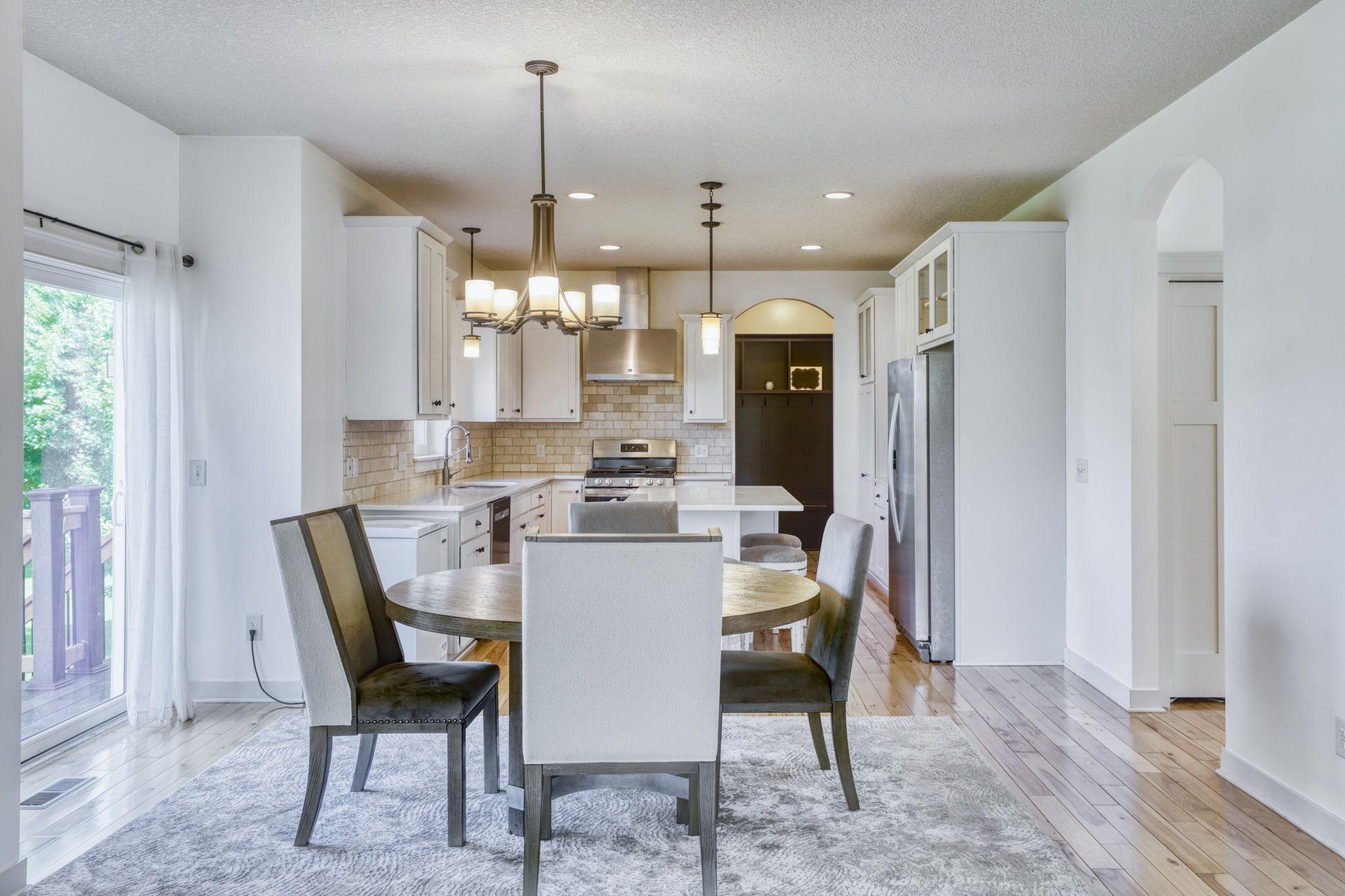 1730 Deephaven Drive, Saint Paul, Minnesota image 12