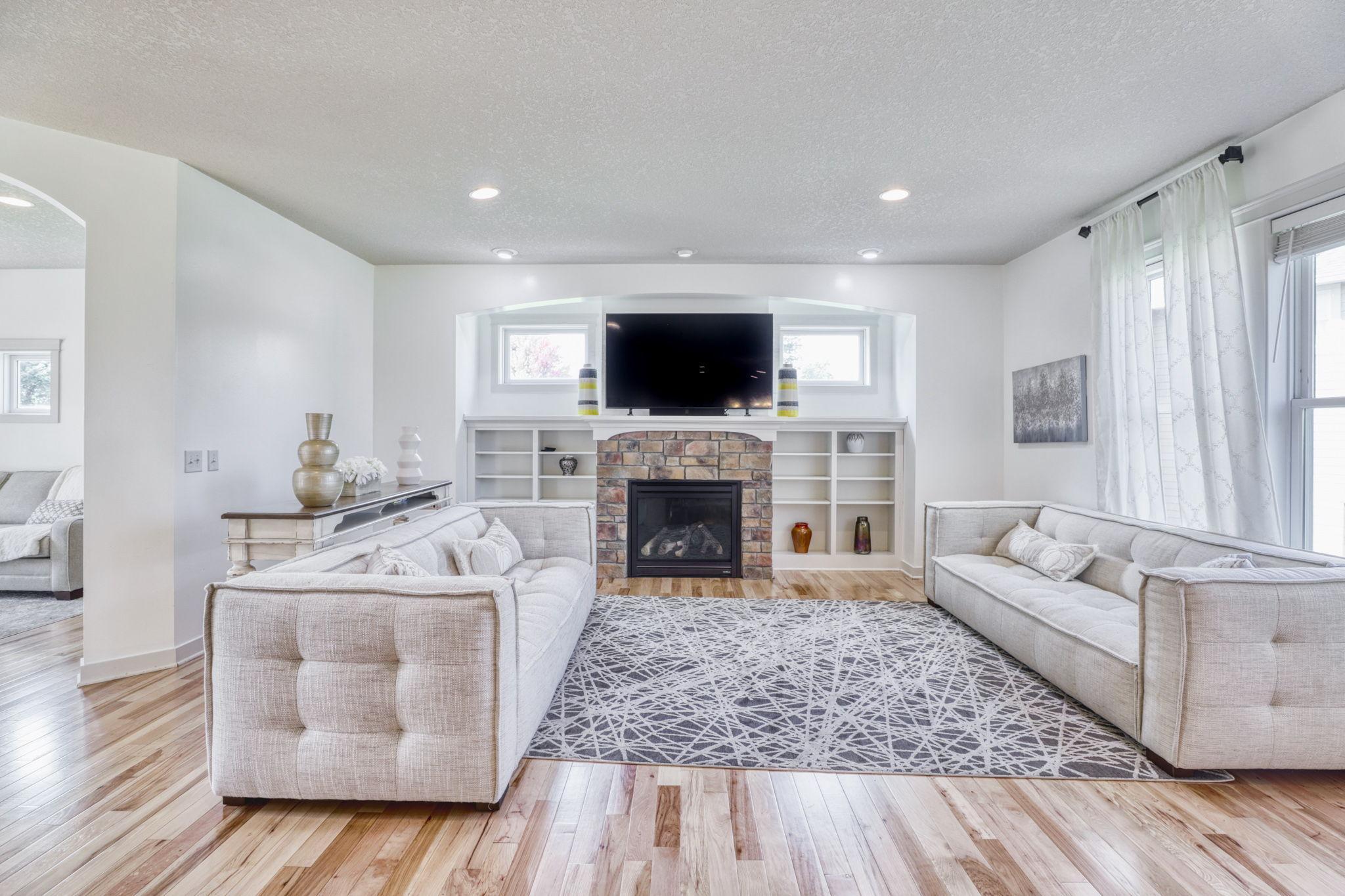 1730 Deephaven Drive, Saint Paul, Minnesota image 9