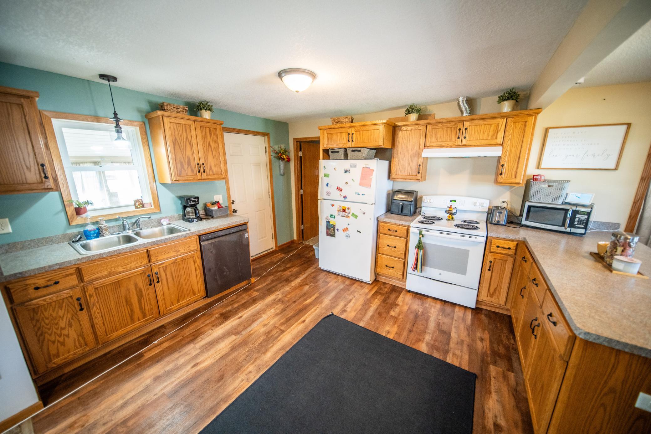 600 2nd Avenue, Pine Island, Minnesota image 8