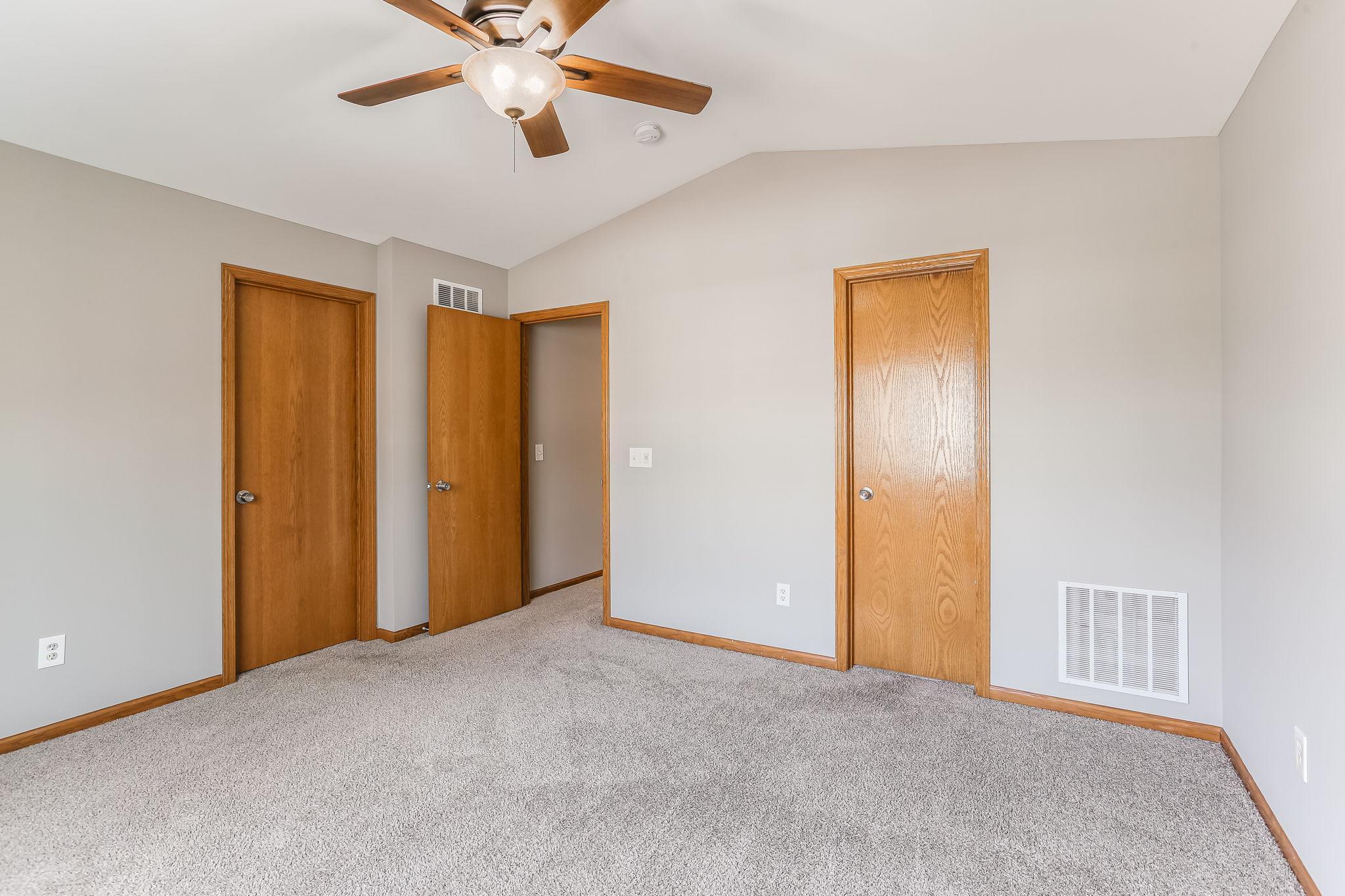 318 Wilderness Drive, Chaska, Minnesota image 15