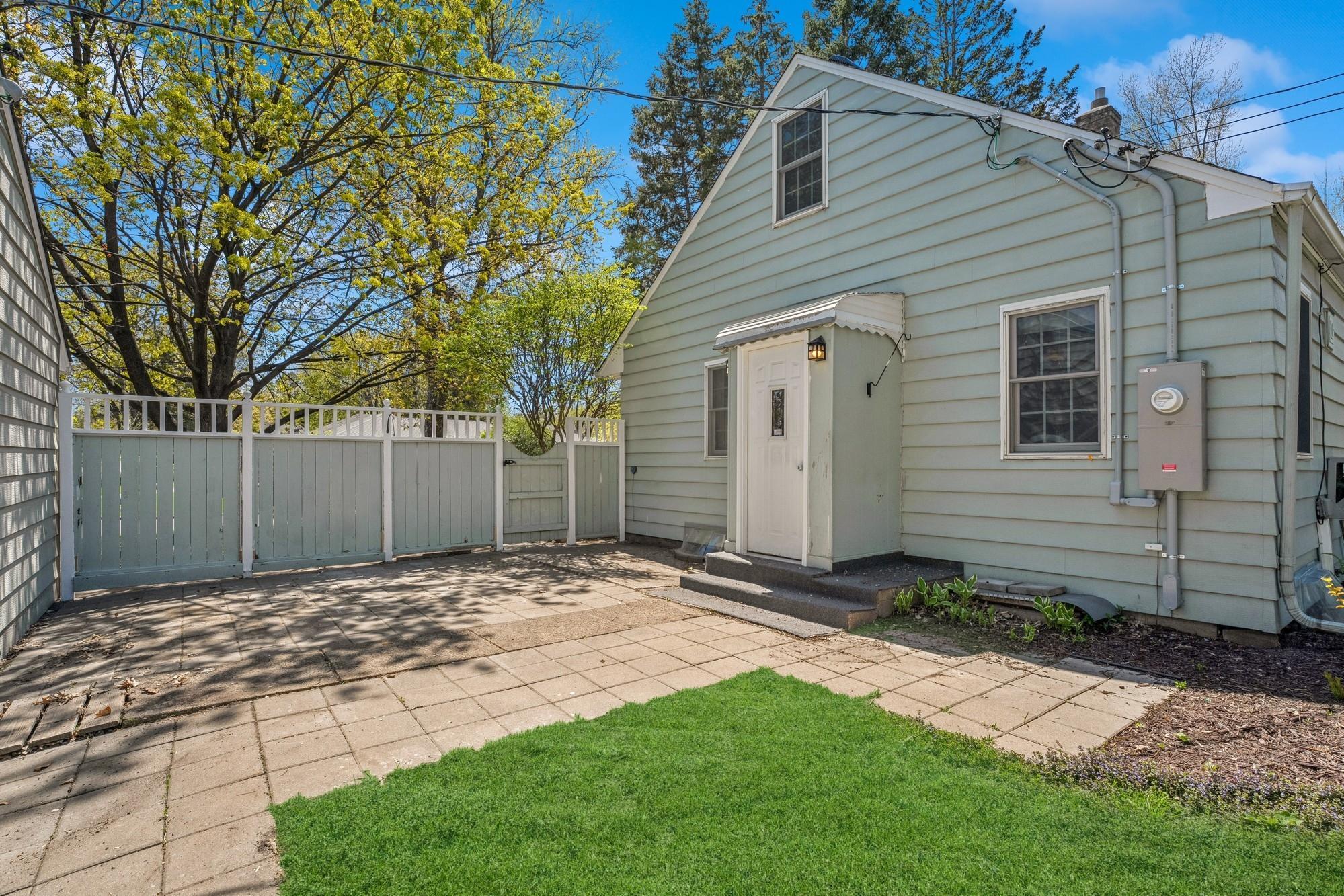 1645 Rose Place, Saint Paul, Minnesota image 5