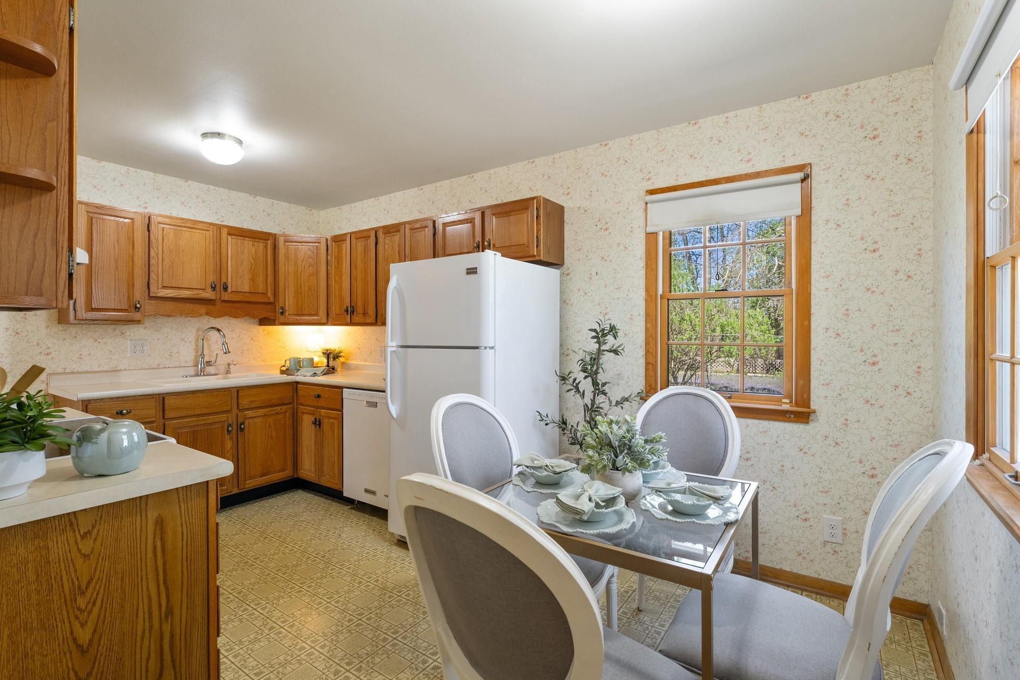 1645 Rose Place, Saint Paul, Minnesota image 9