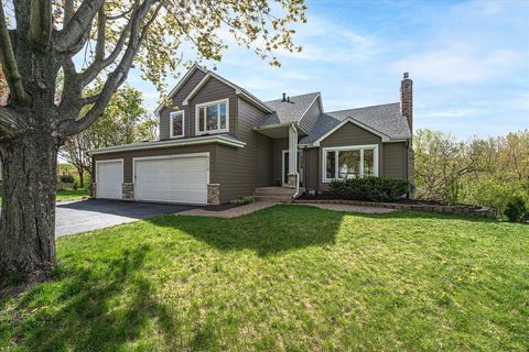 Homes For Sale - 4112 Havenhill Circle<br/> Eagan, MN 55123