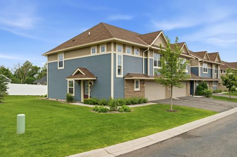 Townhouse For Sale - 13759 102nd Place<br/> Osseo, MN 55369