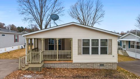 Homes For Sale - 30160 Olinda Trail<br/> Lindstrom, MN 55045