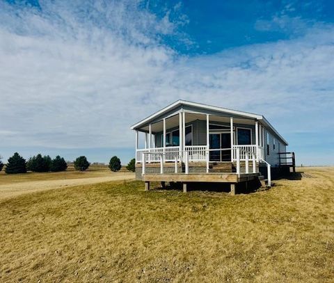 Homes For Sale - 7 Robbins Drive<br/> Tracy, MN 56175