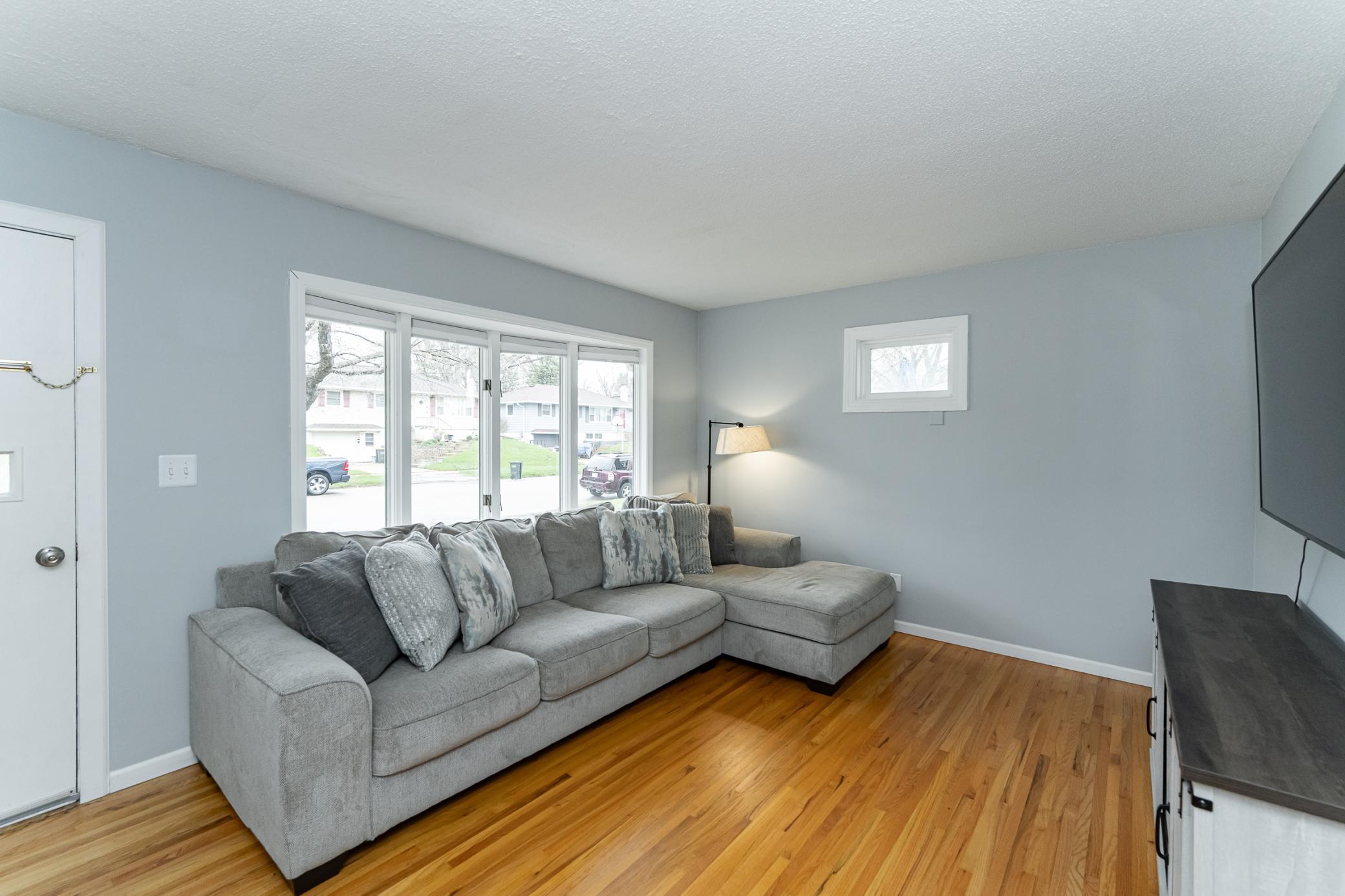 2204 18th Street, Rochester, Minnesota image 2
