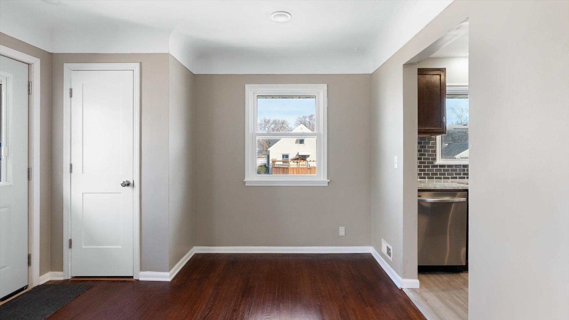 4757 6th Street, Minneapolis, Minnesota image 3