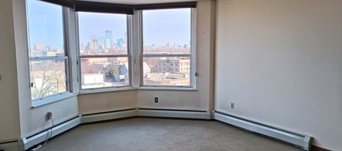 Condo For Sale - 1425 W 28th Street<br/> Minneapolis, MN 55408