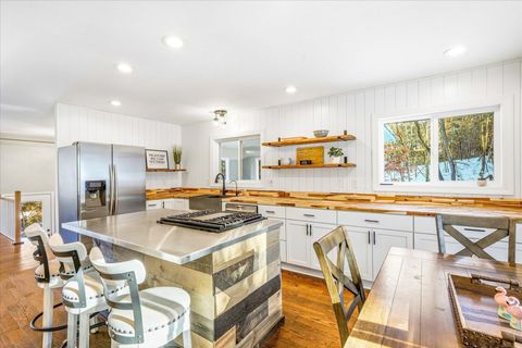 Homes For Sale - 15085 Square Lake Trail<br/> Stillwater, MN 55082