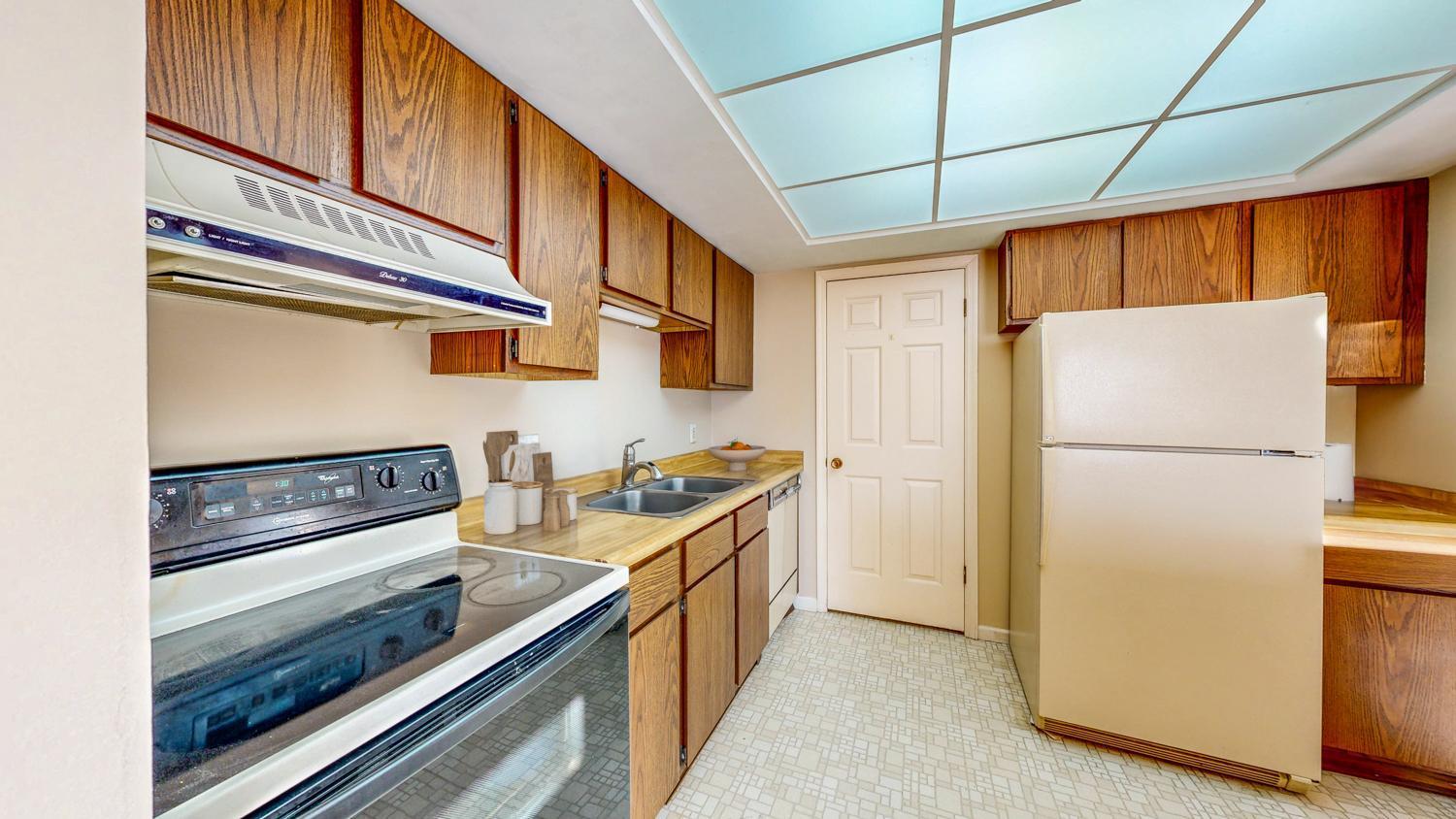 1911 Greenfield Lane #C, Rochester, Minnesota image 10