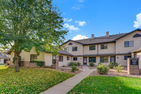 Townhouse For Sale - 5545 Orleans Lane<br/> Plymouth, MN 55442