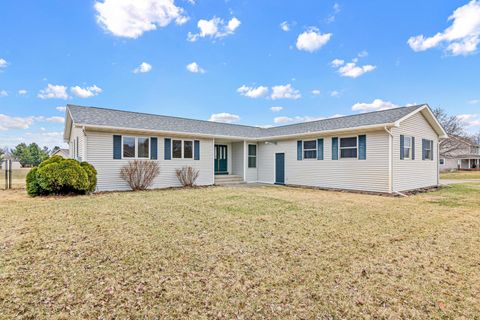 Homes For Sale - 17213 Van Buren Street<br/> Ham Lake, MN 55304