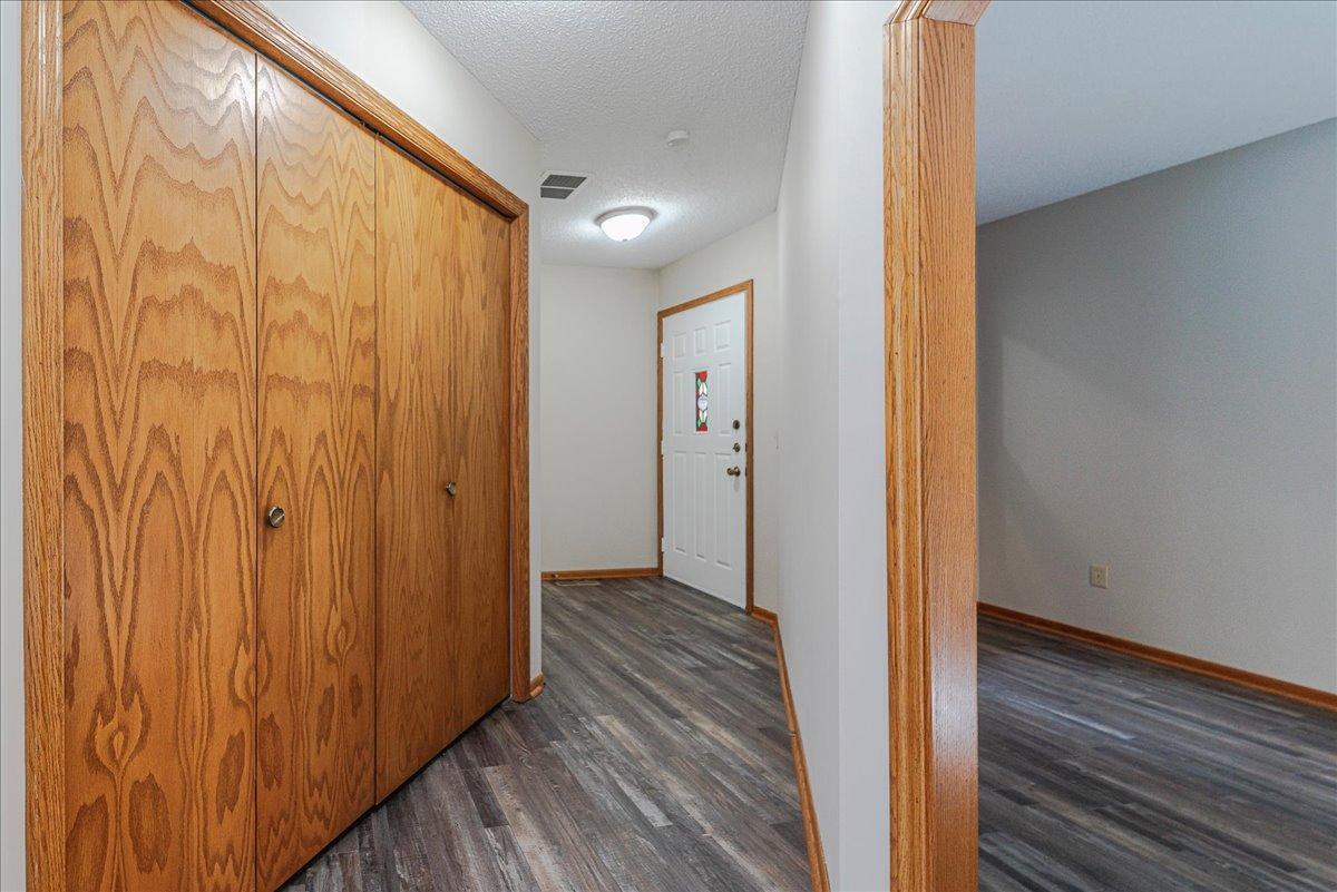 1872 Southpointe Terrace #W1872, Eagan, Minnesota image 36