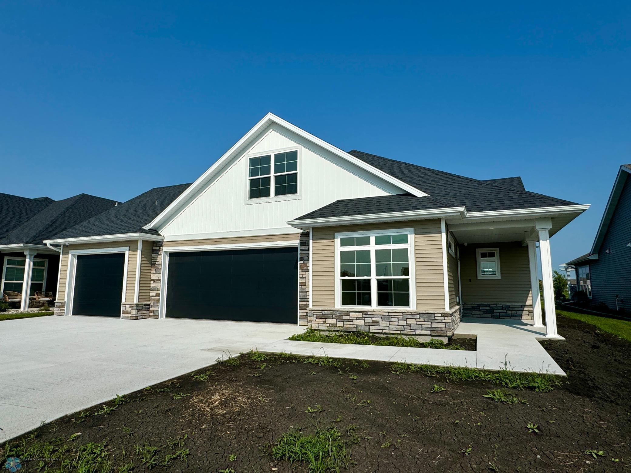 West Fargo, North Dakota 58078, United States, 3 Bedrooms Bedrooms, ,3 BathroomsBathrooms,Residential,Pending,49815