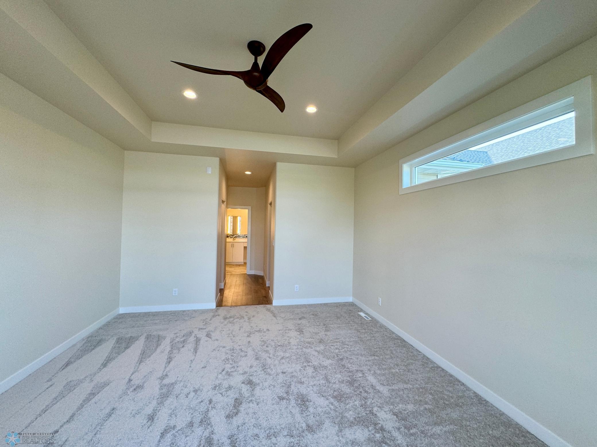 West Fargo, North Dakota 58078, United States, 3 Bedrooms Bedrooms, ,3 BathroomsBathrooms,Residential,Pending,49815