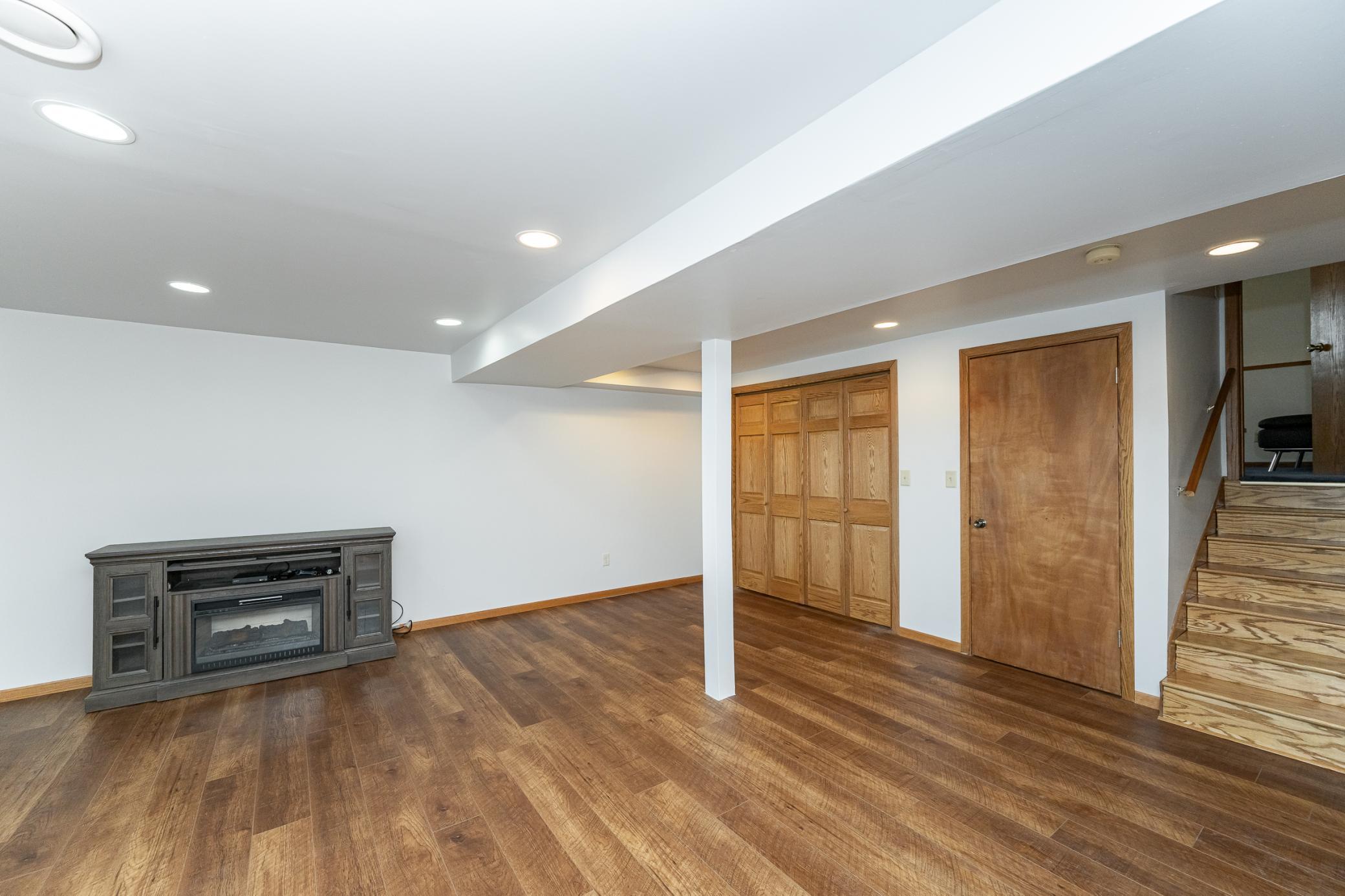 3863 Chesapeake Lane, Rochester, Minnesota image 31