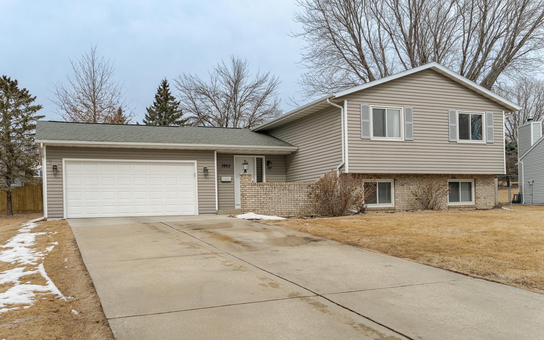 3863 Chesapeake Lane, Rochester, Minnesota image 1