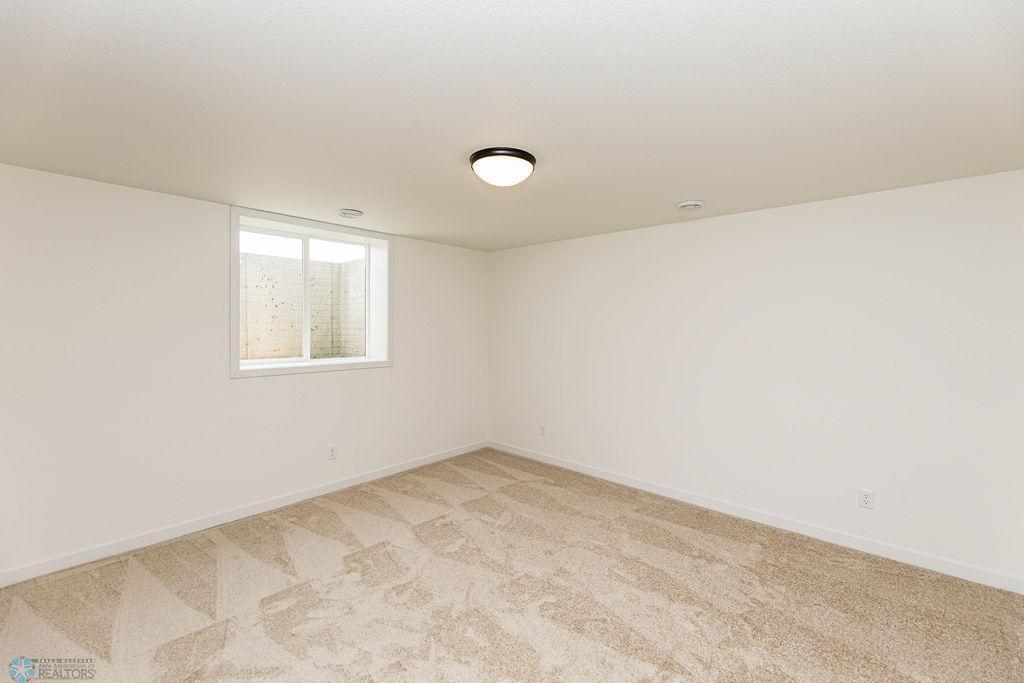 Horace, North Dakota 58047, United States, 4 Bedrooms Bedrooms, ,3 BathroomsBathrooms,Residential,Active,198275