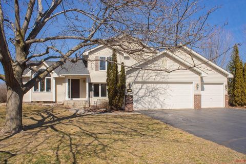 8712 Valley View Place, Chanhassen, MN 55317 - #: 6476862