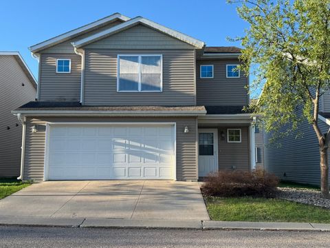 Homes For Rent - 109 Oriole Path<br/> Mankato, MN 56001