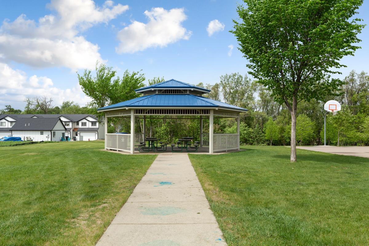 105 Owl Path, Mankato, Minnesota image 32
