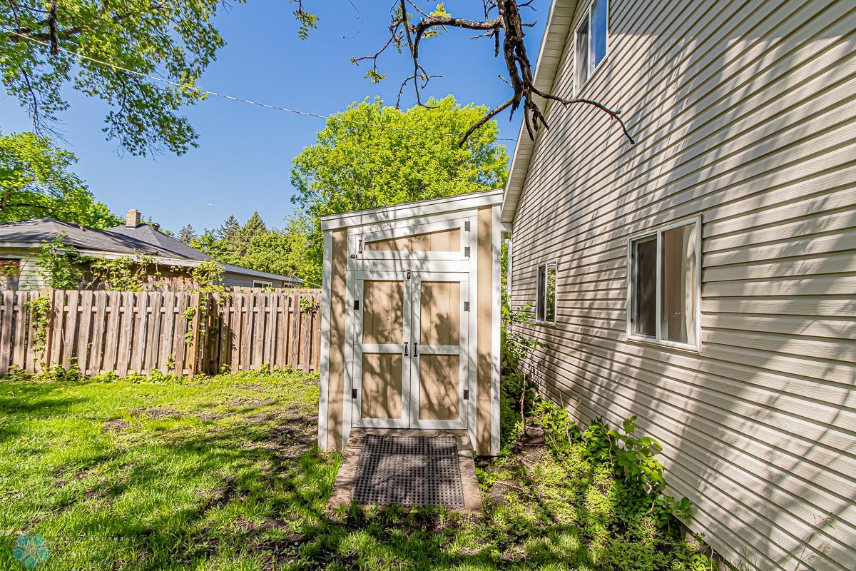 Moorhead, Minnesota 56560, United States, 4 Bedrooms Bedrooms, ,2 BathroomsBathrooms,Residential,Pending,55128