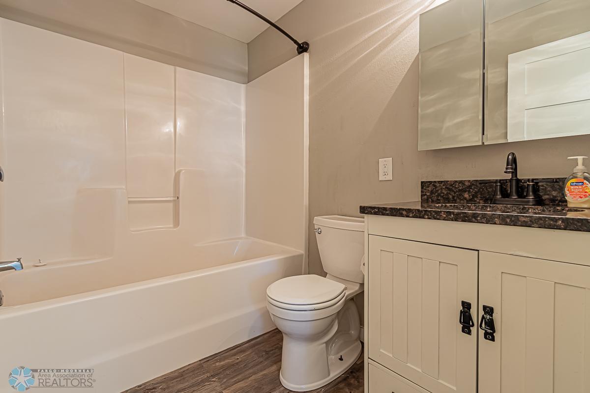 Moorhead, Minnesota 56560, United States, 4 Bedrooms Bedrooms, ,2 BathroomsBathrooms,Residential,Pending,55128