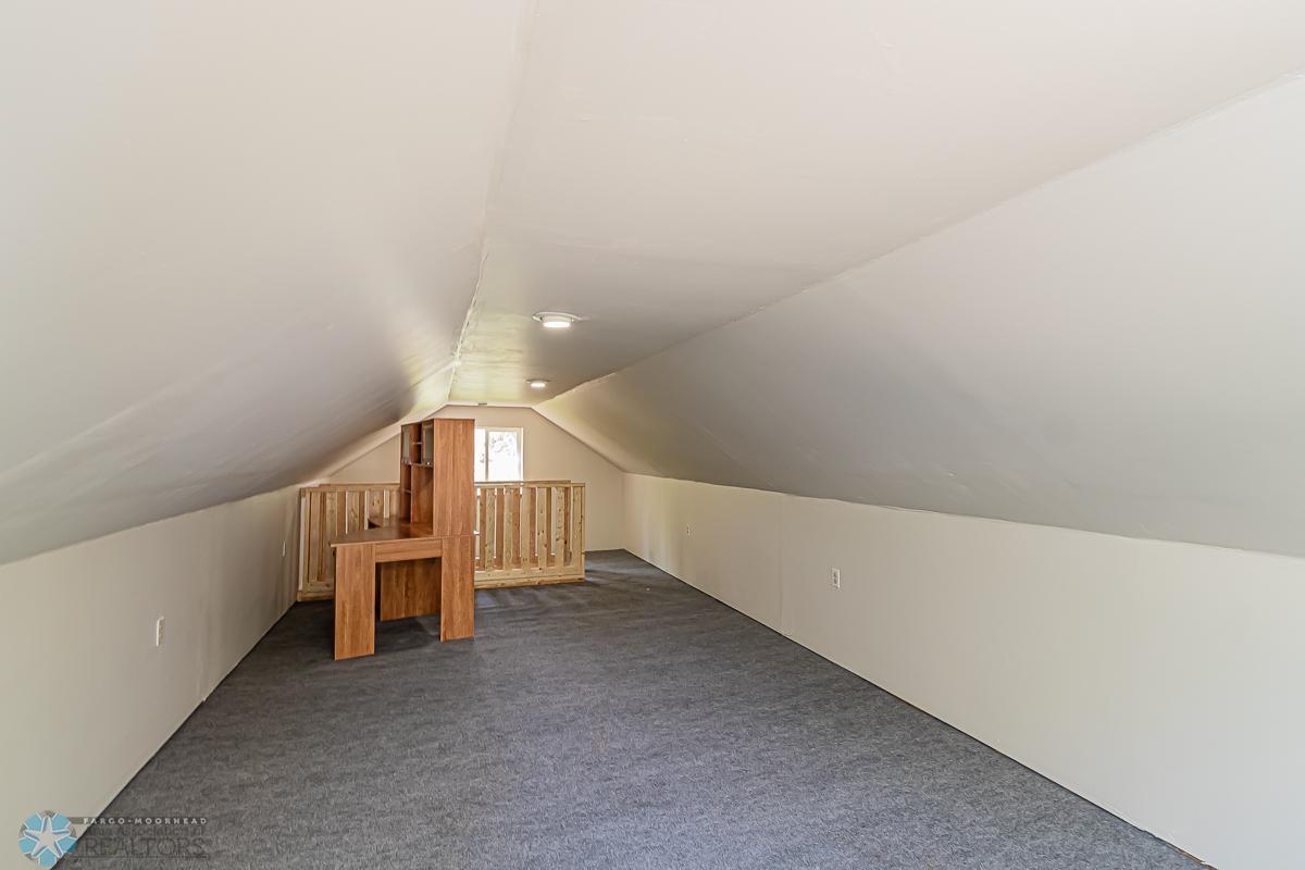 Moorhead, Minnesota 56560, United States, 4 Bedrooms Bedrooms, ,2 BathroomsBathrooms,Residential,Pending,55128