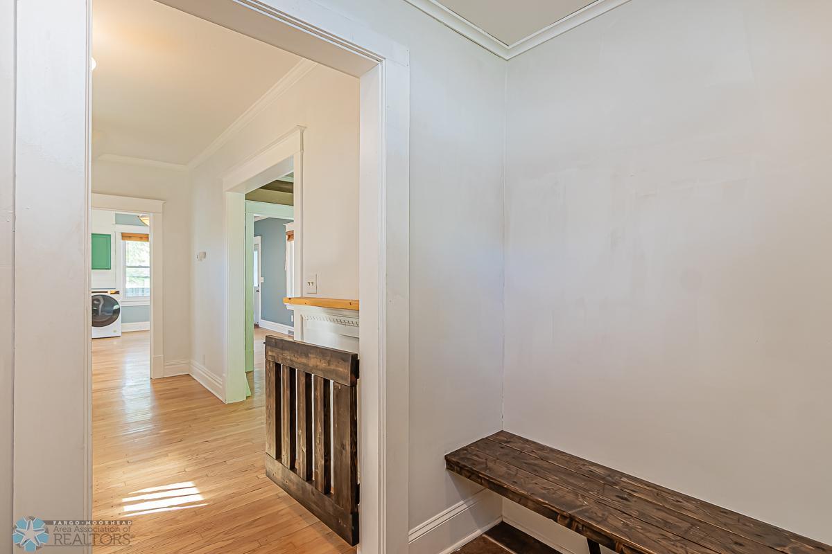 Moorhead, Minnesota 56560, United States, 4 Bedrooms Bedrooms, ,2 BathroomsBathrooms,Residential,Pending,55128