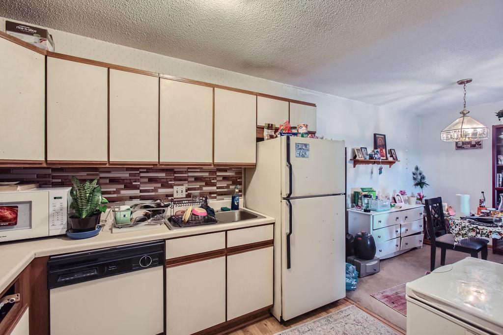 8045 Xerxes Avenue #210, Bloomington, Minnesota image 3