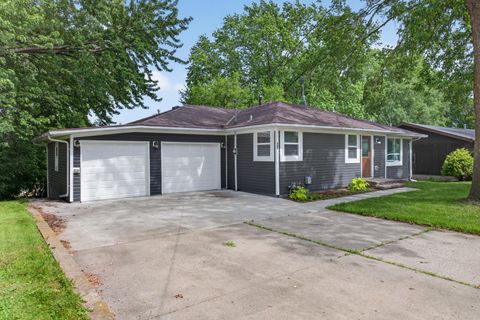 Homes For Sale - 605 5th Street<br/> Le Sueur County, Montgomery, MN 56069
