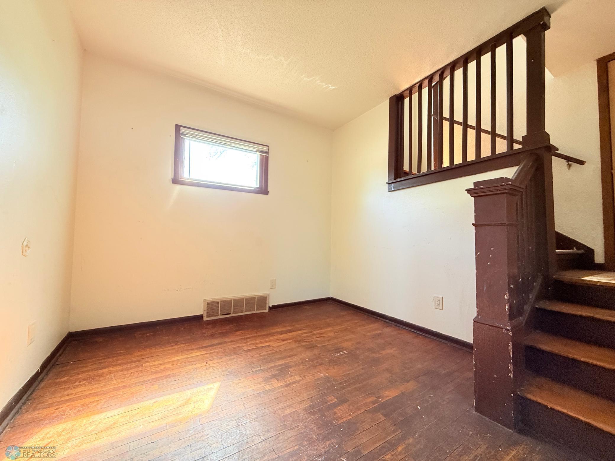 1617 3rd Avenue, Moorhead, Minnesota image 3