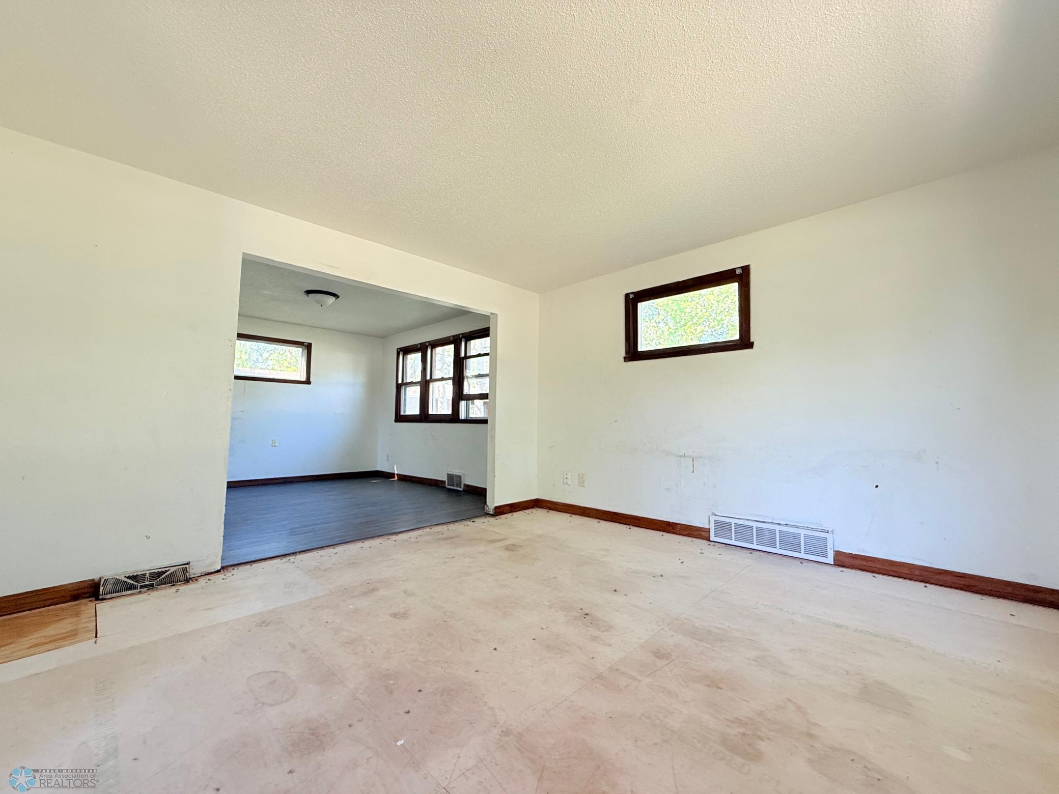 1617 3rd Avenue, Moorhead, Minnesota image 5