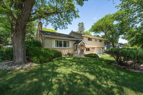 Homes For Sale - 12904 2nd Avenue<br/> Burnsville, MN 55337