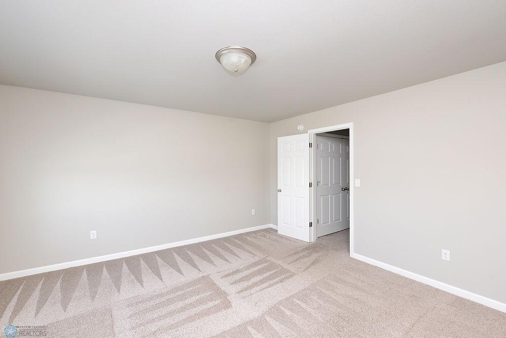 1062 Highland Lane, West Fargo, North Dakota image 11