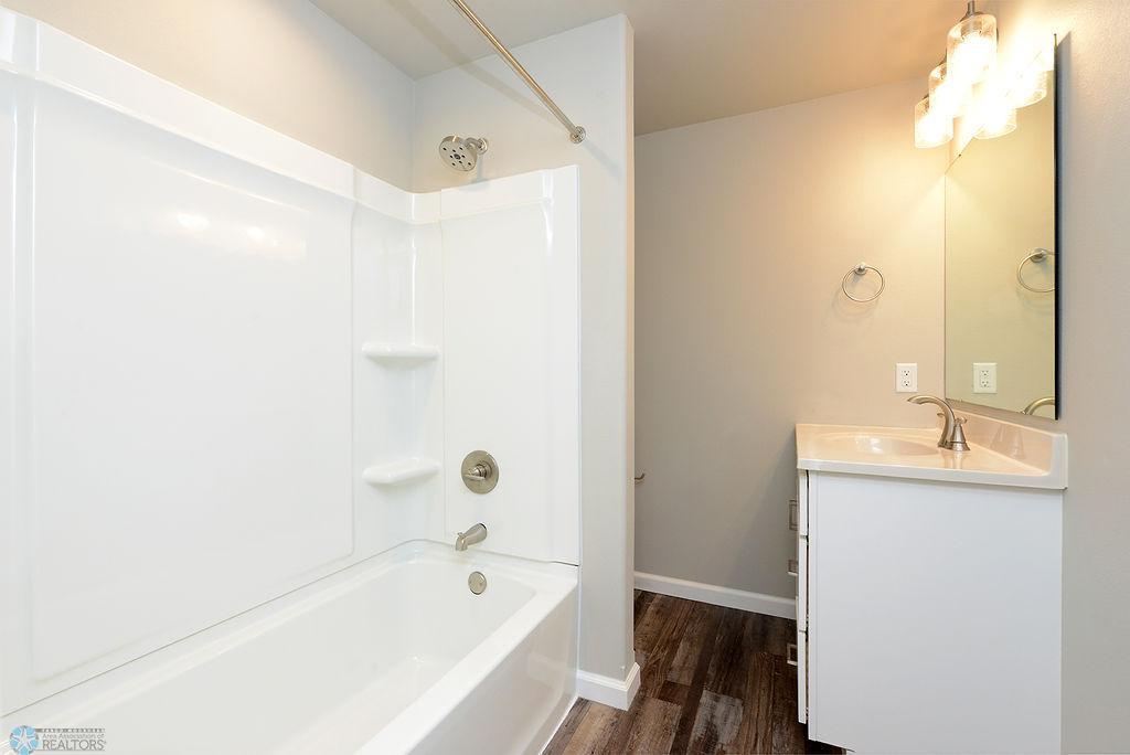 1062 Highland Lane, West Fargo, North Dakota image 29
