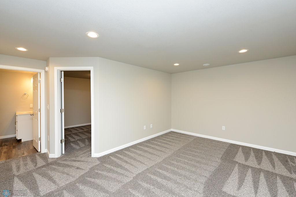 1062 Highland Lane, West Fargo, North Dakota image 25