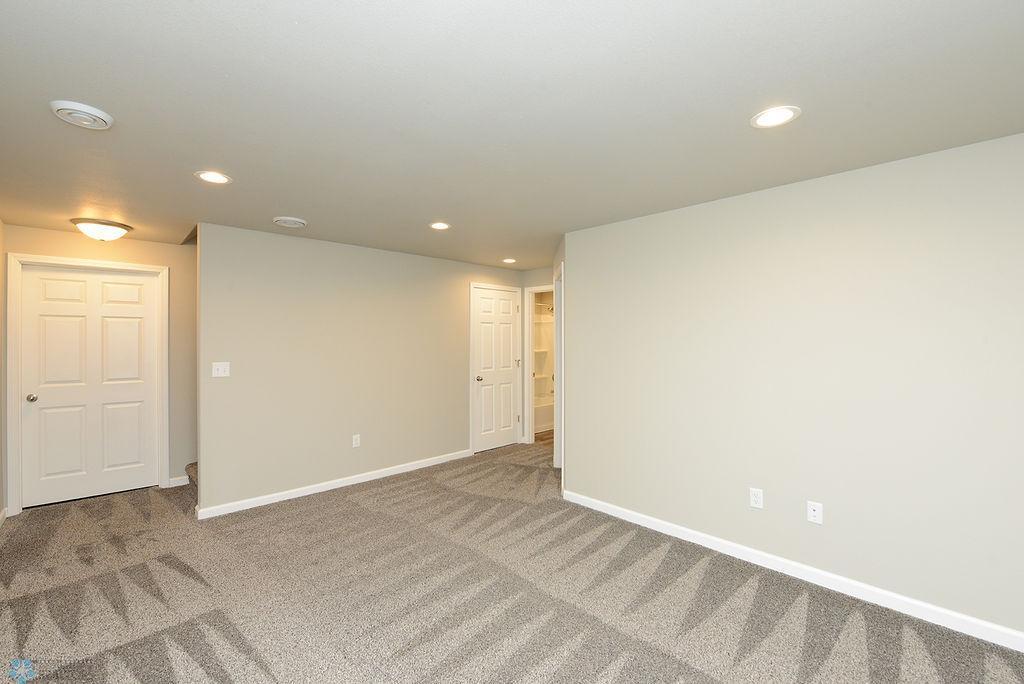 1062 Highland Lane, West Fargo, North Dakota image 23