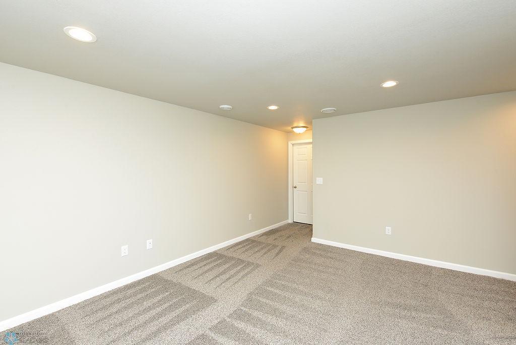 1062 Highland Lane, West Fargo, North Dakota image 24