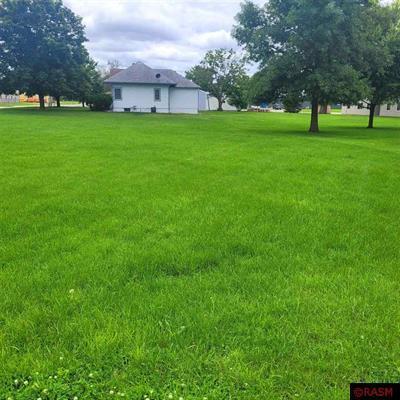 210 Reed Street, Waterville, Minnesota image 2