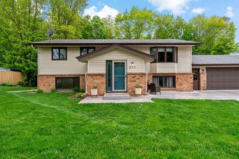 Homes For Sale - 312 Circle Lane<br/> Saint Michael, MN 55376