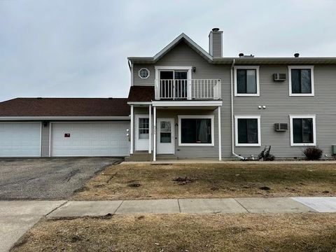 Condo For Sale - 3235 15th Avenue<br/> Fargo, ND 58103