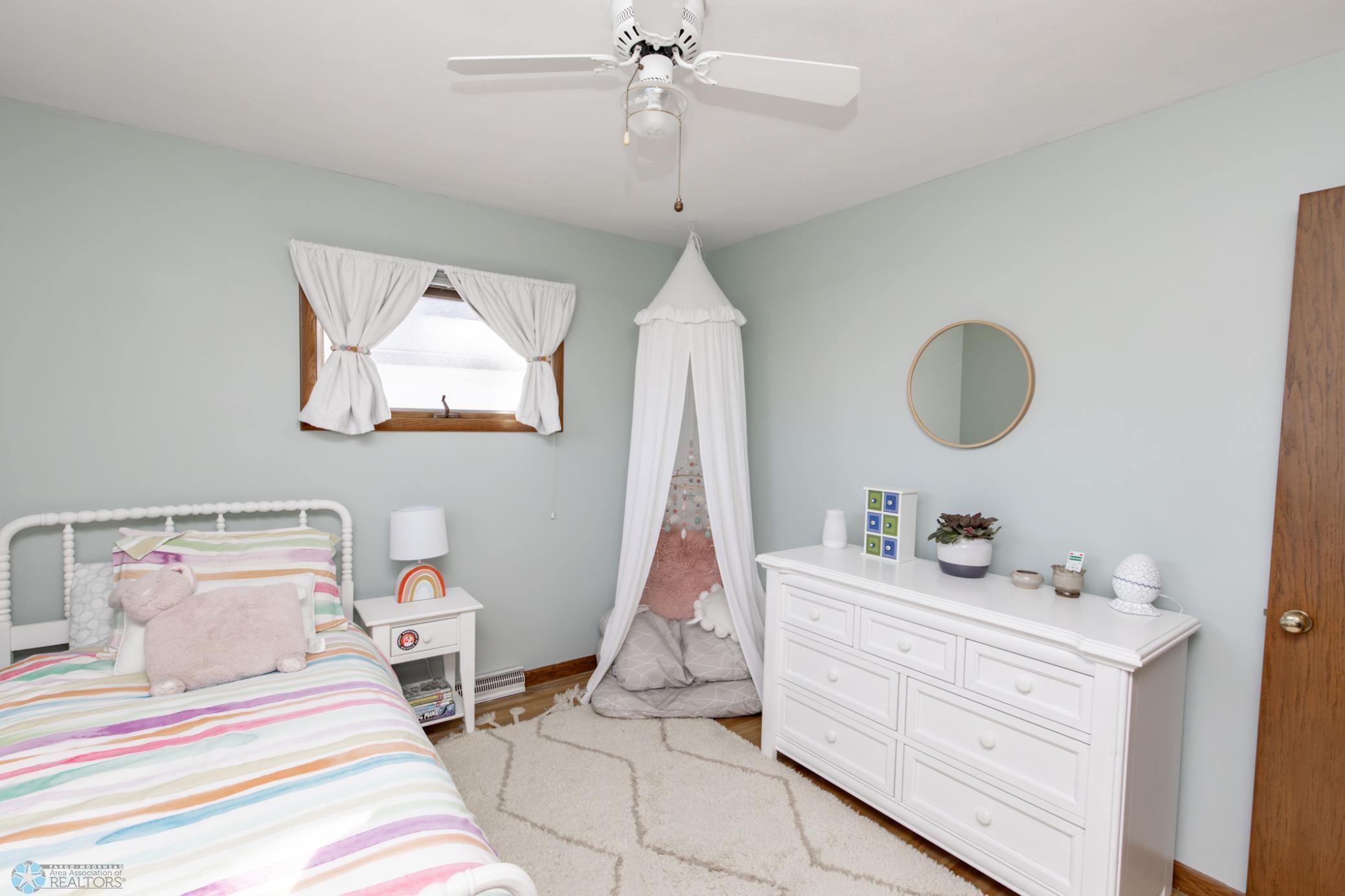 1204 15th Street, Moorhead, Minnesota image 24