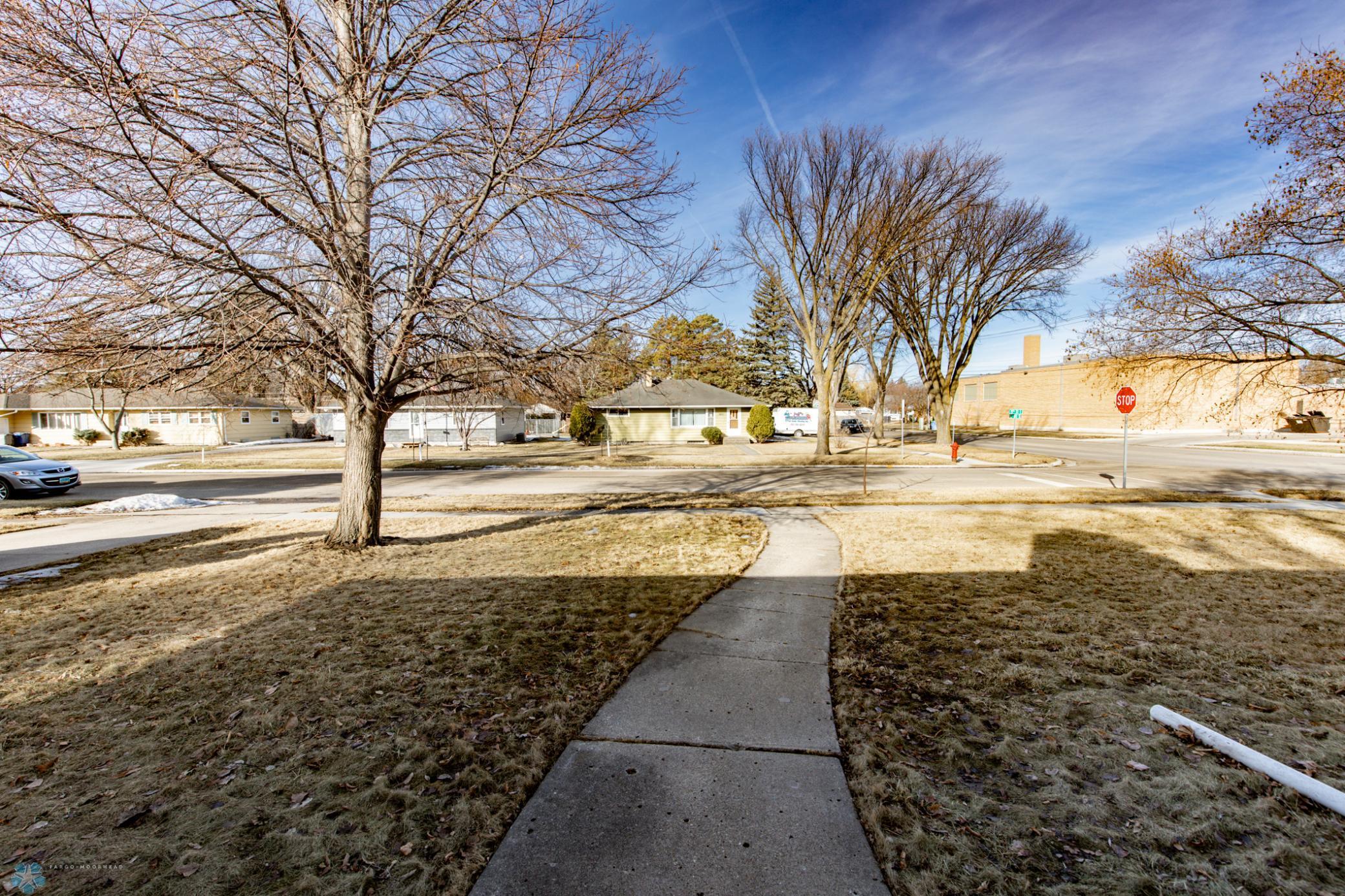 1204 15th Street, Moorhead, Minnesota image 5
