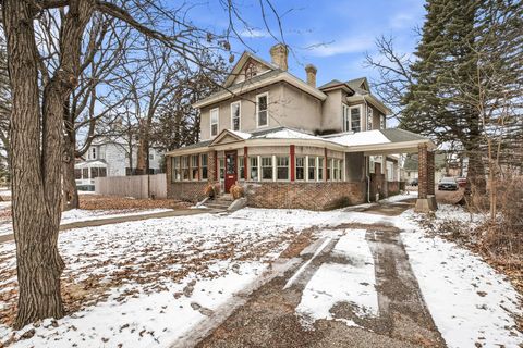 Homes For Sale - 711 5th Avenue<br/> Stearns County, Saint Cloud, MN 56301