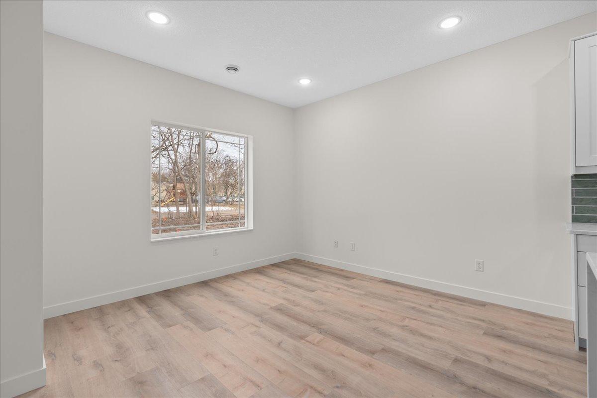 425 W 8th Street #20, New Richmond, Wisconsin image 8