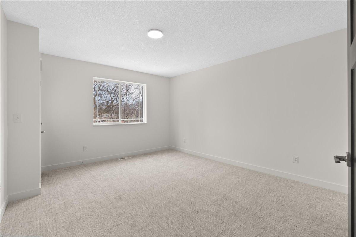 425 W 8th Street #20, New Richmond, Wisconsin image 10