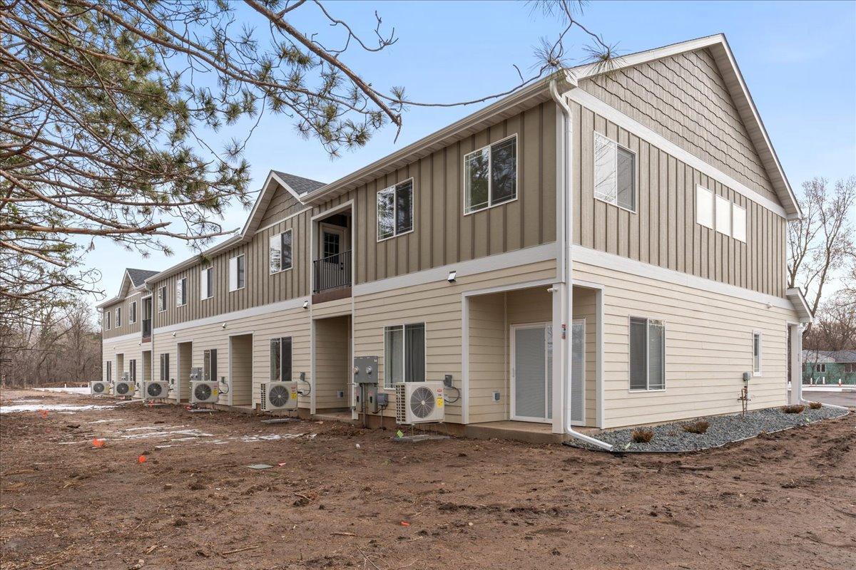 425 W 8th Street #20, New Richmond, Wisconsin image 19