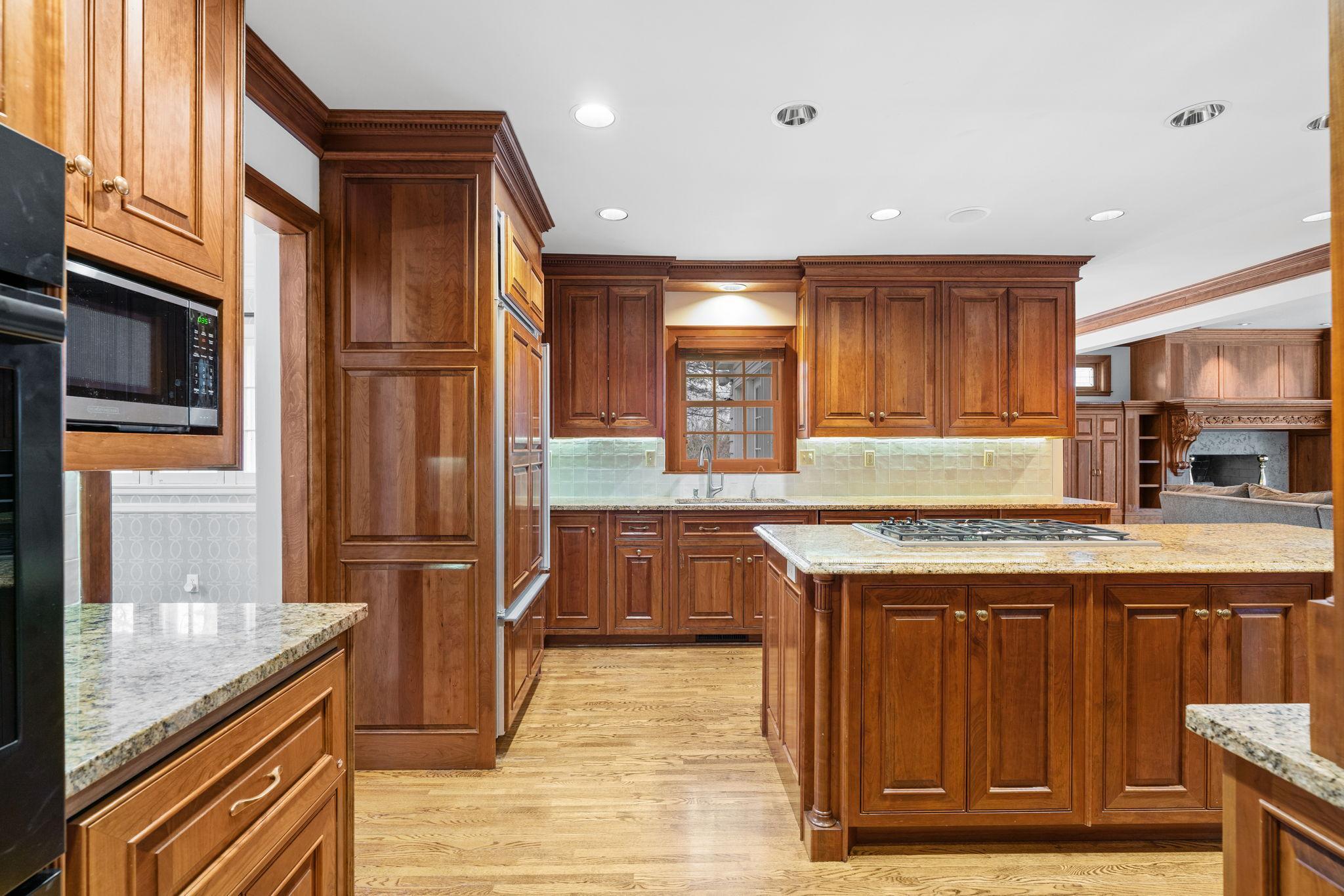 6321 Interlachen Boulevard, Edina, Minnesota image 17